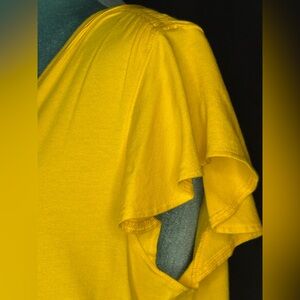 WHBM Yellow Flutter Sleeve Tee – Size L, V-Neck Ruched Shoulder Style #570328185